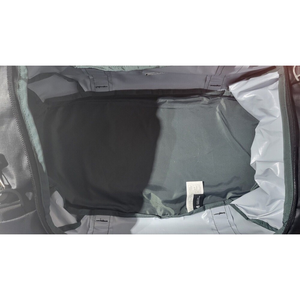 Timbuk2 Quest Travel Gym Duffle Bag Black Logo Embroidery 20x12 - Picture 6 of 7
